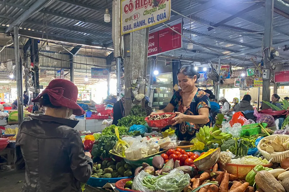 Mô hình &quot;Chợ thanh toán không tiền mặt&quot; giúp người dân thuận tiện hơn trong việc mua bán