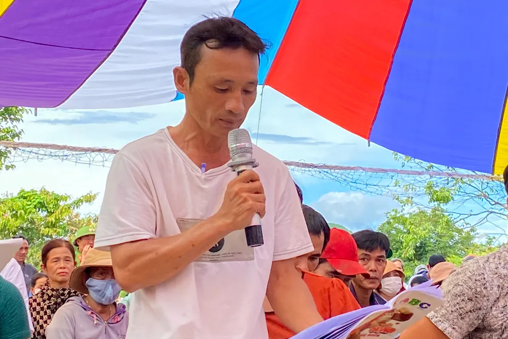 Ông Đinh Xuân Vũ nêu ý kiến tại buổi đối thoại Ông Đinh Xuân Vũ nêu ý kiến tại buổi đối thoại