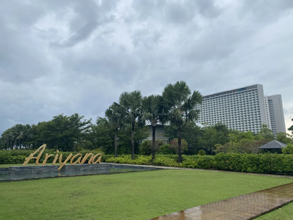 Dự án Khu căn hộ khách sạn Ariyana Beach Resort &amp; Suites Đà Nẵng đang phải chịu áp lực lớn từ giá thuê đất