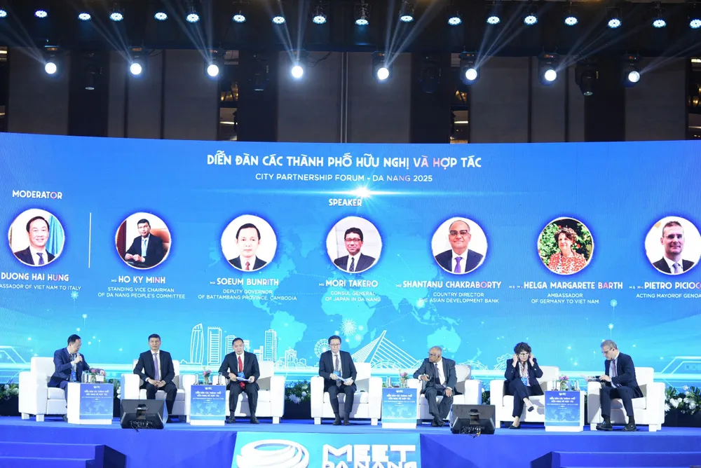 Đà Nẵng sẽ luôn sẵn sàng phát huy vai trò chủ động, tích cực trong các mạng lưới, diễn đàn mà Đà Nẵng là thành viên z6237999124435_3c81ddb4a3e333ef495039979afa2157.jpg
