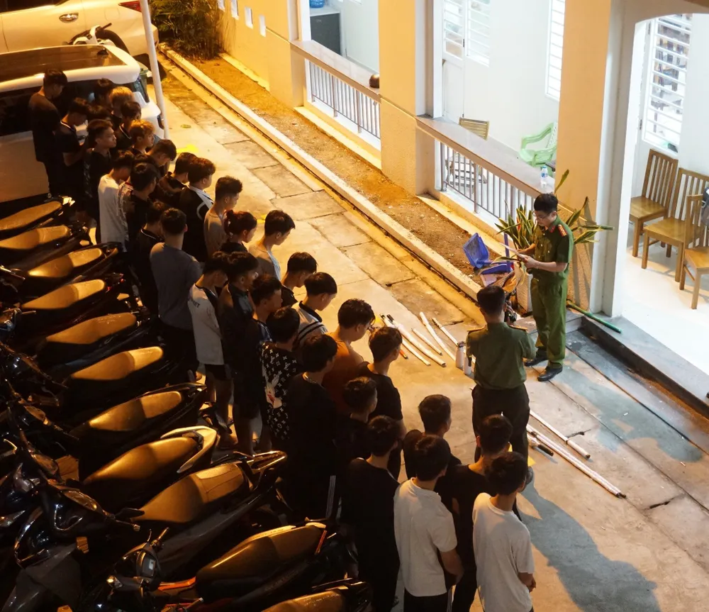 Công an Đà Nẵng khởi tố 35 bị can về hành vi "Gây rối trật tự công cộng". Ảnh: CACC 30-9.jpg