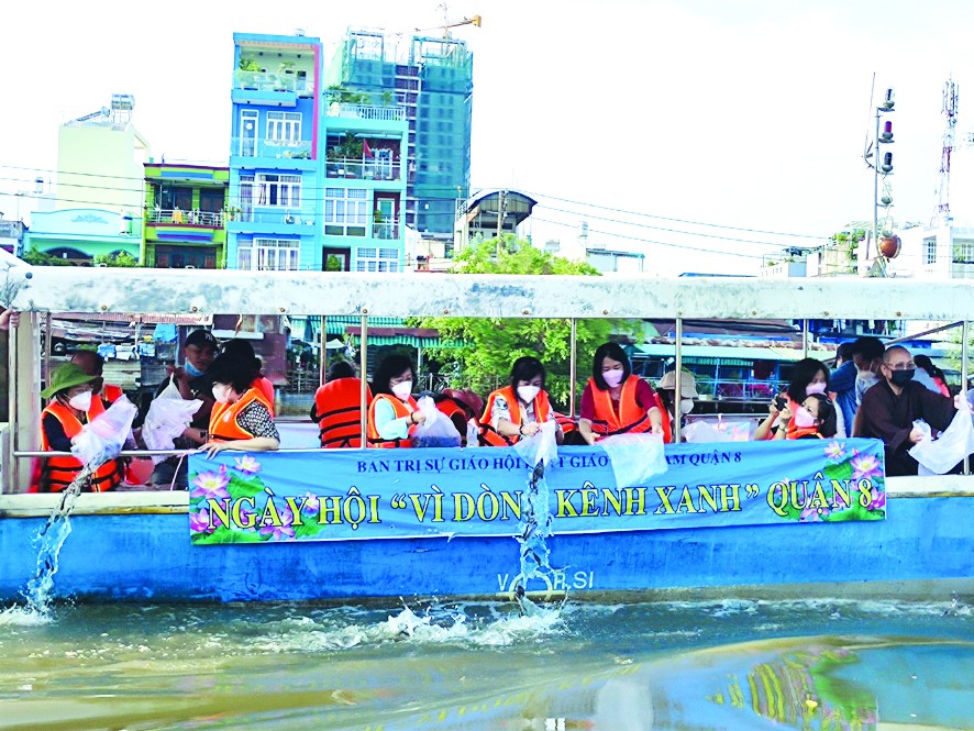 第八郡佛教會組織放生活動