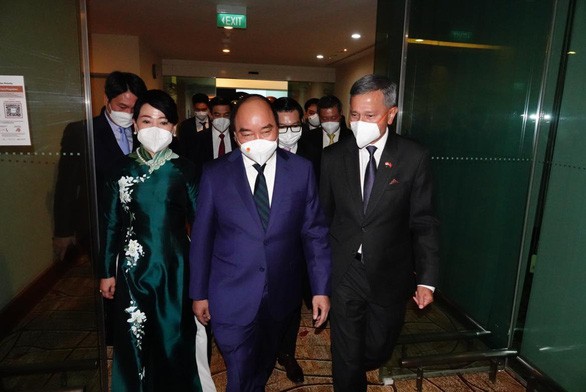 越南國家主席阮春福對新加坡進行國事訪問 ảnh 1