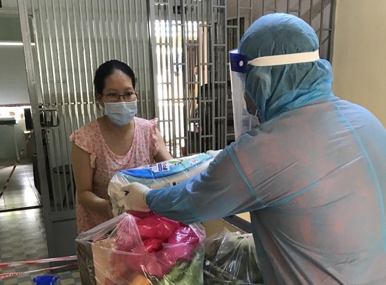 富潤郡居家隔離的新冠患者獲提供 食品,但未收到輔助金。