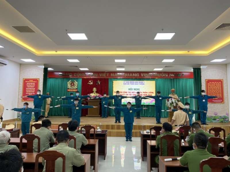 為街區保安共青團開展疏導交通集訓