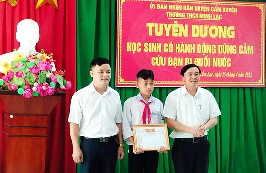 阮文揚獲校方表彰。