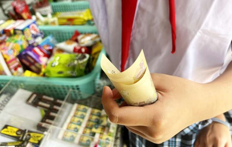孩子也有用錢需求,但要得到家長 正確的指引以有合理支出。