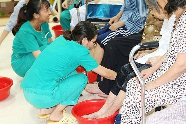 至2030年，凡是無法前往診治病單位診治的孤寡和重症高齡人士將可居家治療。