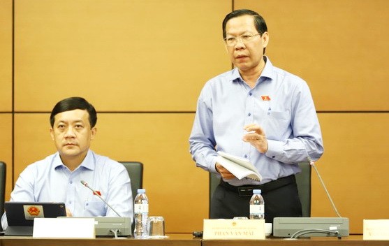 市人委會主席潘文邁發表意見。