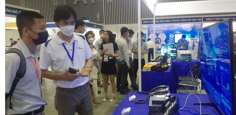 越南資訊技術與電視電影展開幕