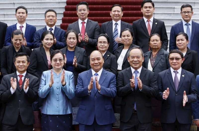 越老國家主席辦公廳緊密合作