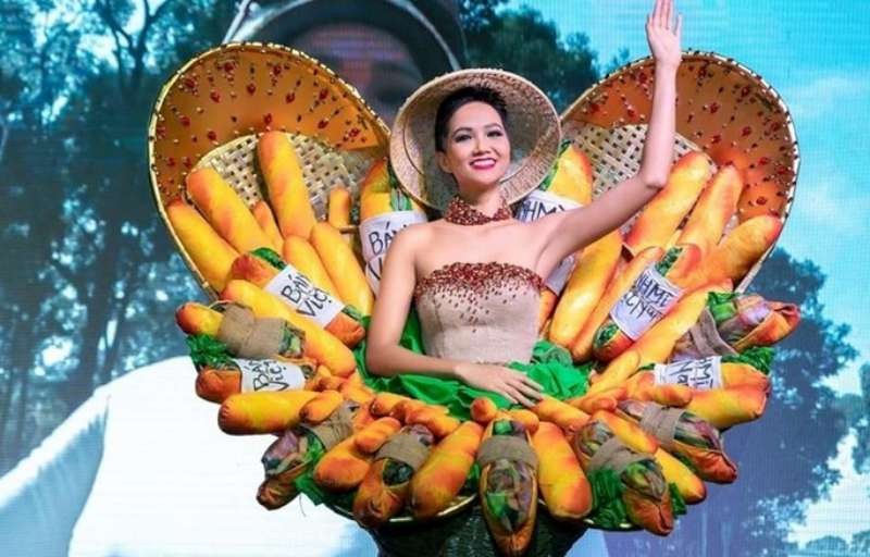 越南選美佳麗獨一無二“民族服飾秀” ảnh 4 越南選美佳麗獨一無二“民族服飾秀” ảnh 4