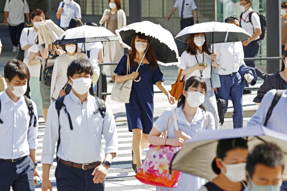 日本東京連續9天出現逾35度的“猛暑日”。（圖：美聯社）