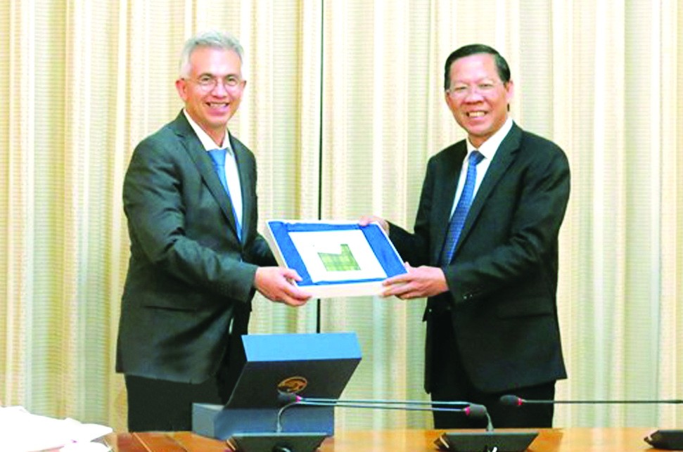 本市與德國法蘭克福市加強合作