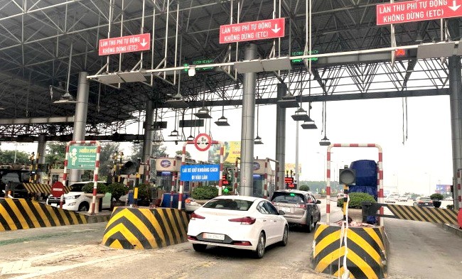 高速公路的不停車自動收費系統。