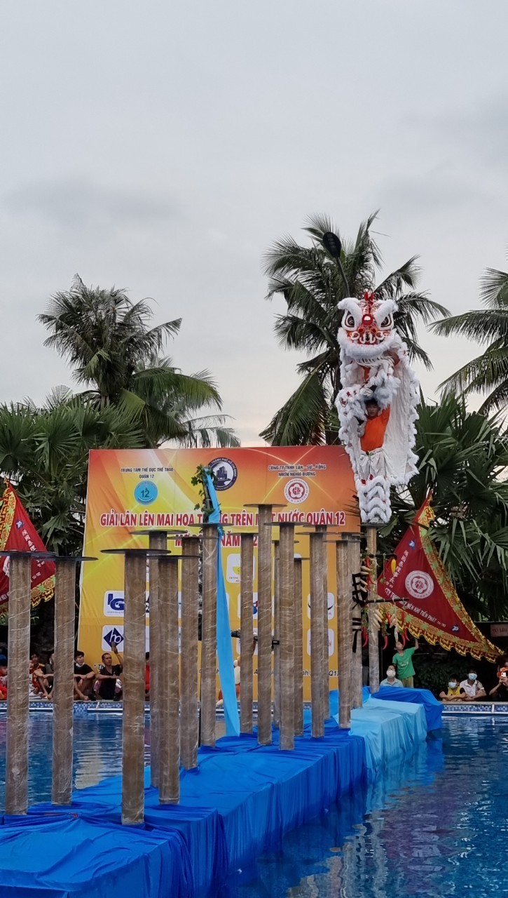 仁義堂奪水上高椿獅王爭霸賽金盃 ảnh 1 仁義堂奪水上高椿獅王爭霸賽金盃 ảnh 1