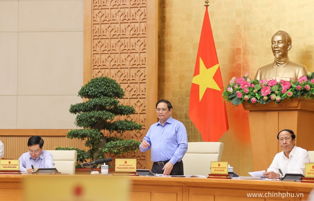 政府總理范明政主持會議。