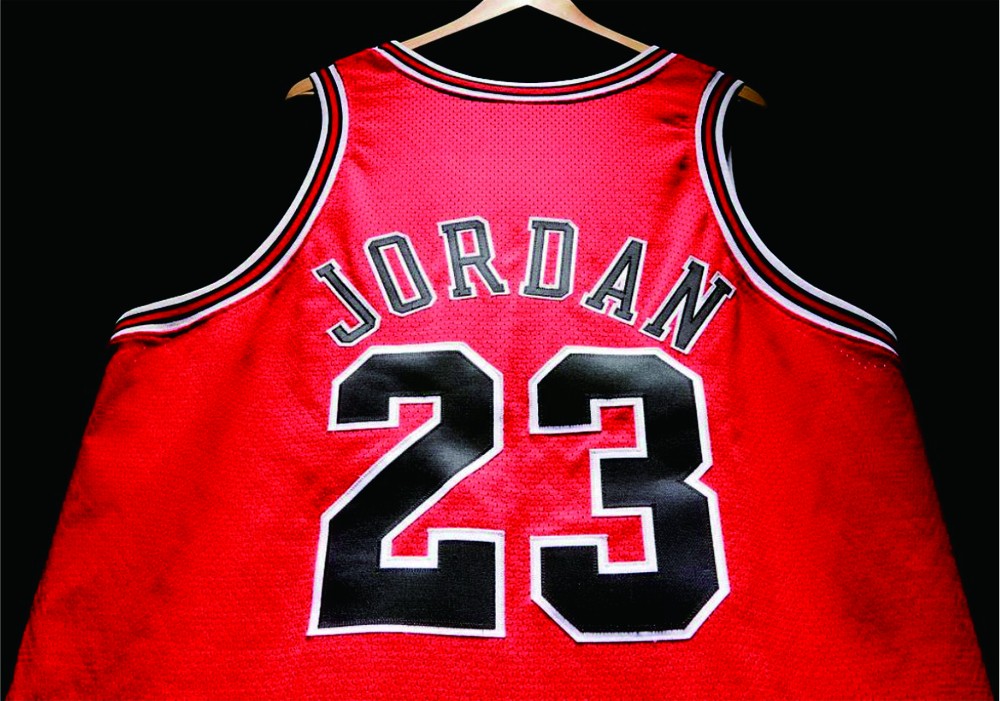 NBA 球星一件背心拍出天價
