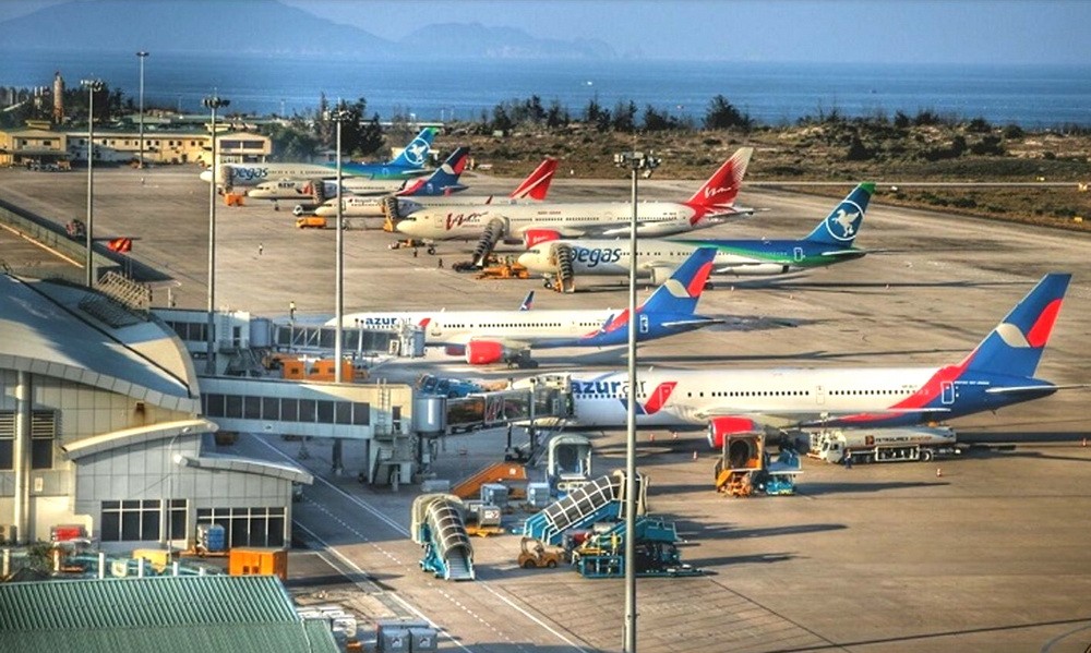 為加快若干航空港機場民用航空投資開發進度。