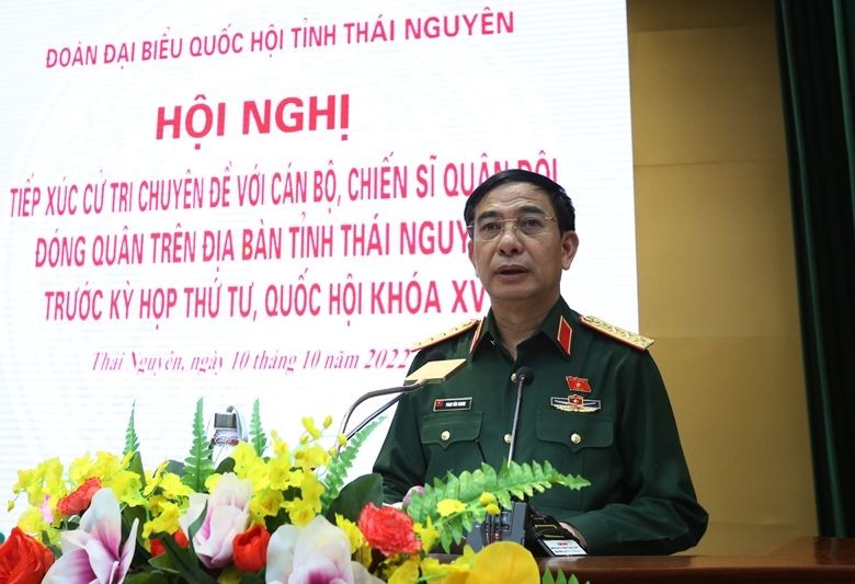國防部部長潘文江大將在會議上發表講話。(圖:紅玻)