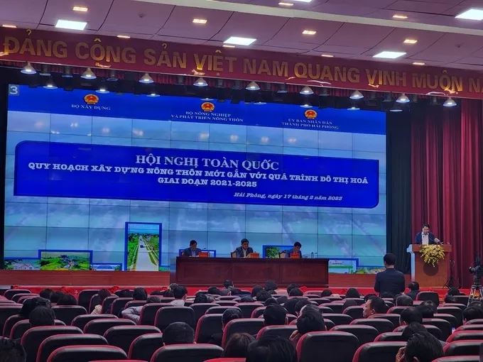这次会议被认为对2021-2025年城镇化强势推进的新农村建设尤为重要。