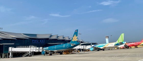 富牌 T2 航站楼正式投入运营