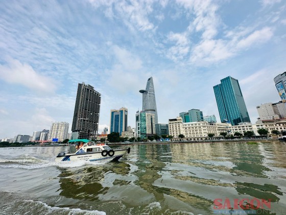 集中整治水路交通运输违法行为
