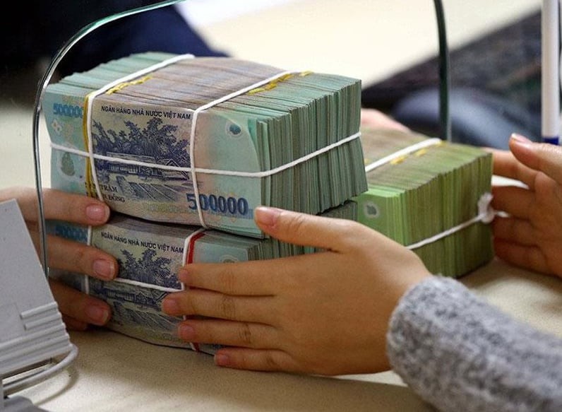 信贷增长仅完成一半年度目标