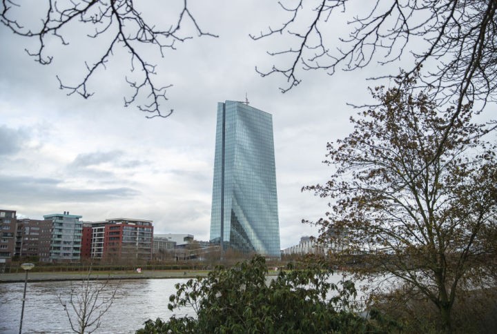 这是2023年12月14日在德国法兰克福拍摄的欧洲央行大楼。(新华社)