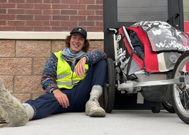 美男子徒步横跨 11 州