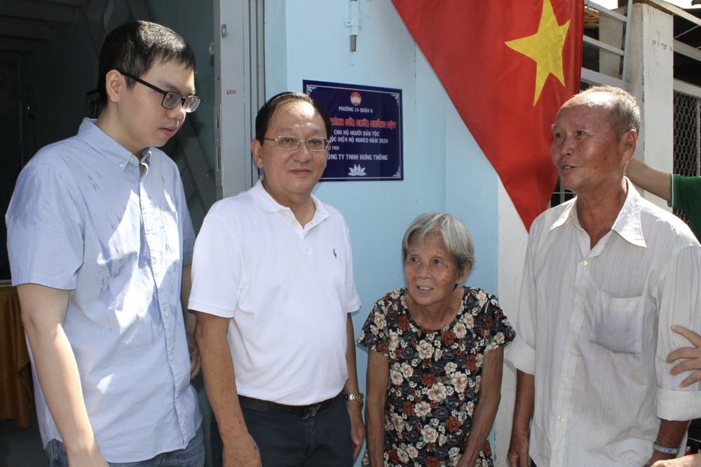 受惠者感謝興通公司。 z5388358874589_ec0be5366a2ac2ca064ae3839d7992ac.jpg