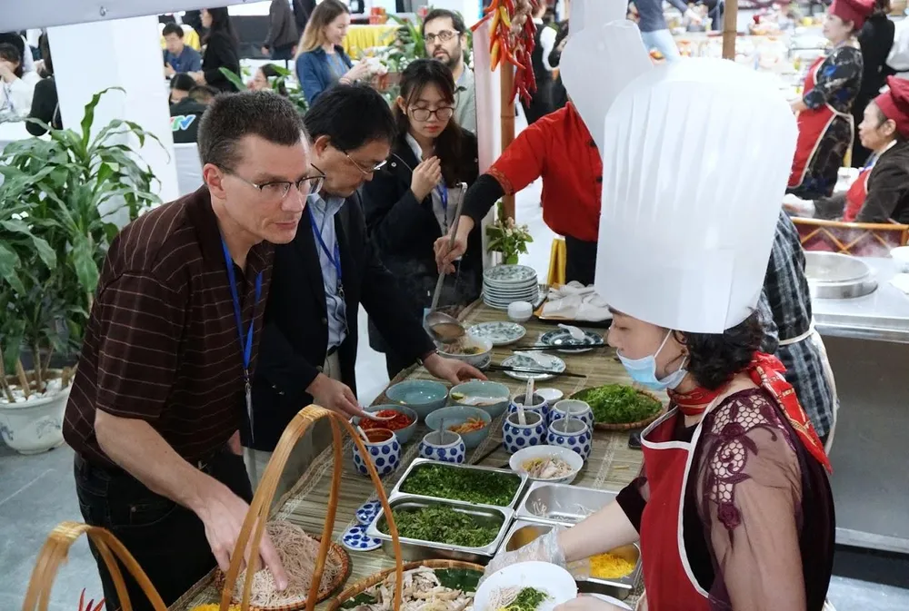 Điều gì đang diễn ra ở Trung tâm Báo chí quốc tế? ảnh 16 Điều gì đang diễn ra ở Trung tâm Báo chí quốc tế? ảnh 16