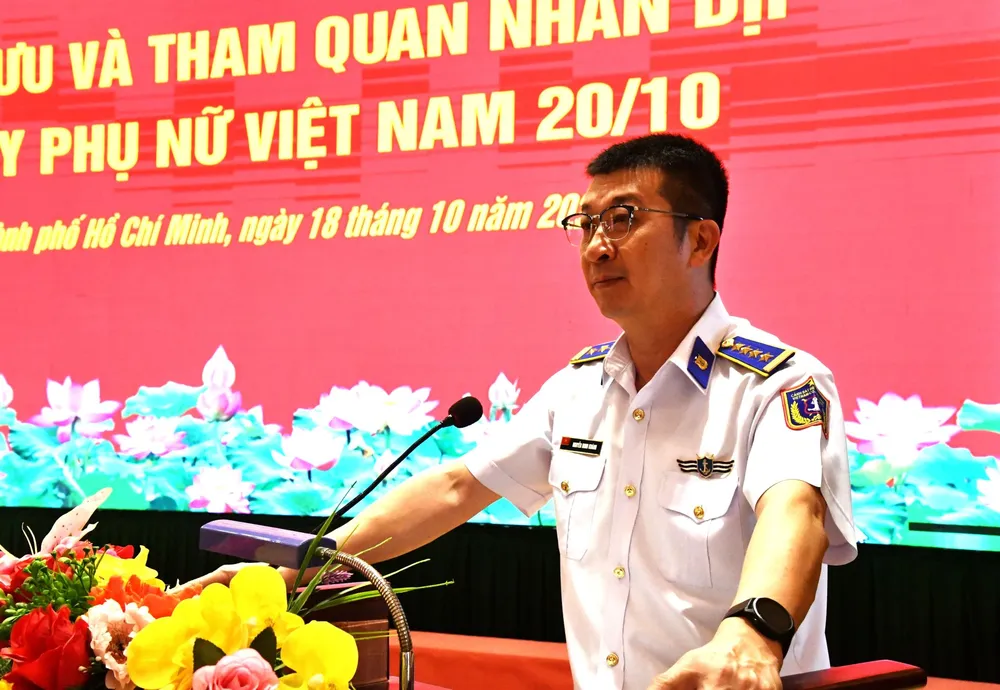Đại tá Nguyễn Minh Khánh, Phó Tư lệnh, Tham mưu trưởng Vùng Cảnh sát biển 3, phát biểu tại buổi giao lưu Dai-ta-nguyen-minh-khanh-pho-tu-lenh-tmt-vung-canh-sat-bien-3.jpg
