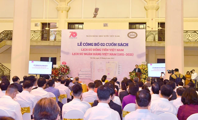 NHNN ra mắt sách về lịch sử ngân hàng và đồng tiền Việt Nam