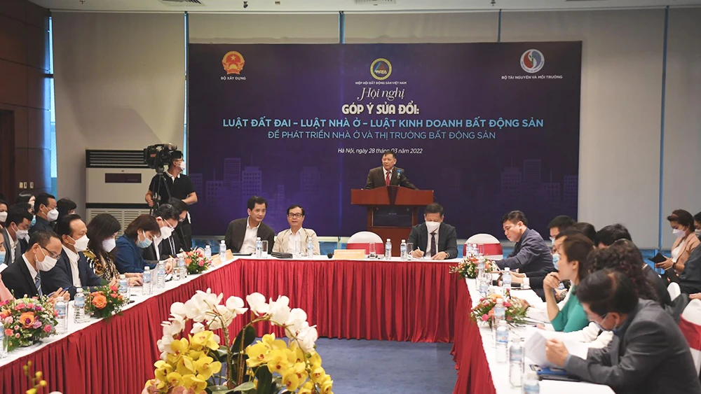4 vướng mắc chính trong Luật Đất đai và thị trường bất động sản ảnh 1 4 vướng mắc chính trong Luật Đất đai và thị trường bất động sản ảnh 1