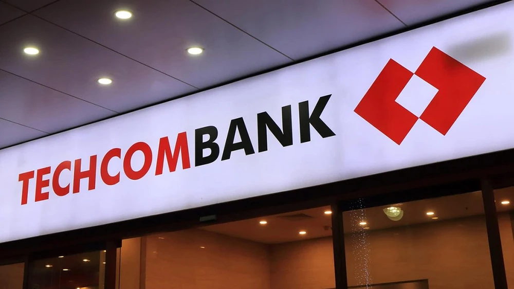 Moody's hạ bậc tín nhiệm Techcombank