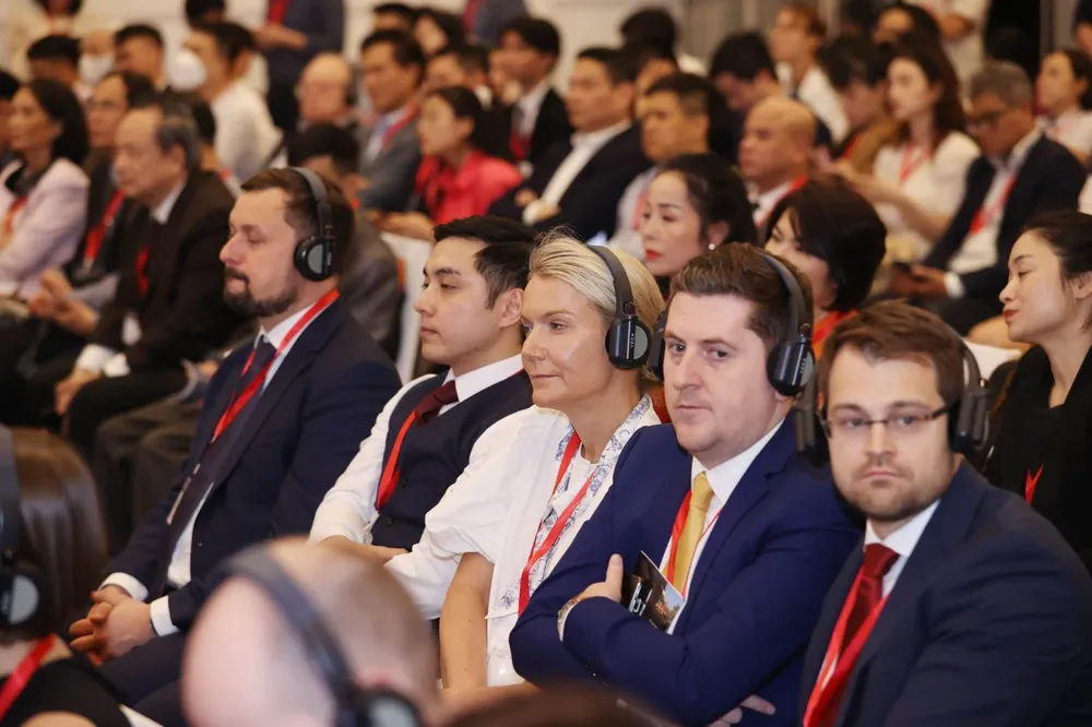 Diễn đàn đã nhận được sự quan tâm của hơn 300 doanh nghiệp Việt Nam và Cộng hòa Séc hoạt động trong nhiều lĩnh vực như năng lượng, công nghiệp, xây dựng, tài chính - ngân hàng, giao nhận - vận tải, môi trường, công nghệ cao, quân sự, hàng không, đào tạo phi công, xuất nhập khẩu và thương mại tổng hợp...