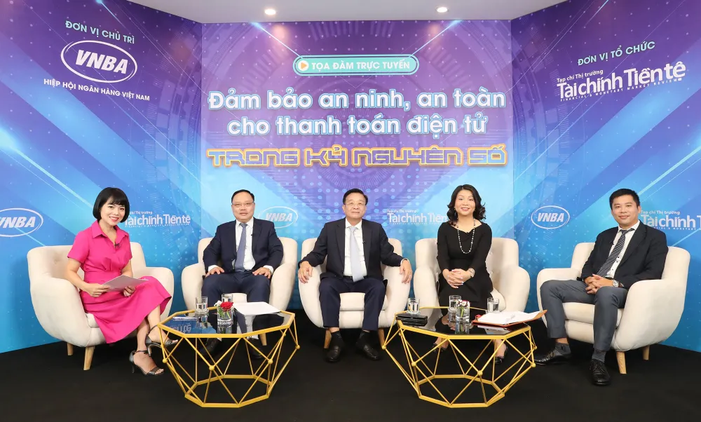 Theo các chuyên gia, thời gian qua, tình hình an toàn thanh toán, đặc biệt là trong thanh toán điện tử có nhiều diễn biến phức tạp Theo các chuyên gia, thời gian qua, tình hình an toàn thanh toán, đặc biệt là trong thanh toán điện tử có nhiều diễn biến phức tạp