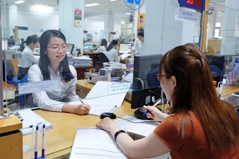 Thu ngân sách 4 tháng đầu năm tăng hơn 10%