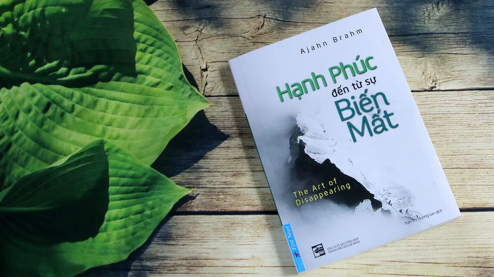 Bìa sách Hạnh phúc đến từ sự biến mất