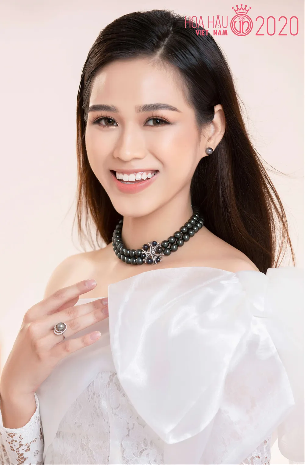 Cận cảnh nhan sắc tân Hoa hậu Đỗ Thị Hà  ảnh 13 Cận cảnh nhan sắc tân Hoa hậu Đỗ Thị Hà  ảnh 13