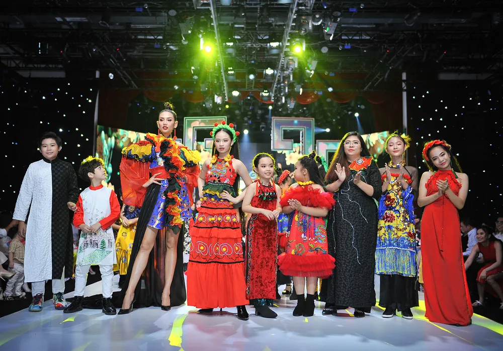 Mang câu chuyện lịch sử tới lễ hội áo dài  ảnh 4