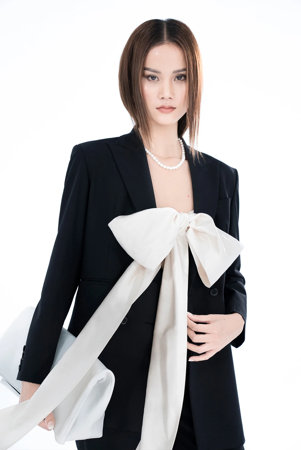 Ra mắt bộ sưu tập lấy cảm hứng “Nàng thơ” Hương Ly ảnh 12 Ra mắt bộ sưu tập lấy cảm hứng “Nàng thơ” Hương Ly ảnh 12