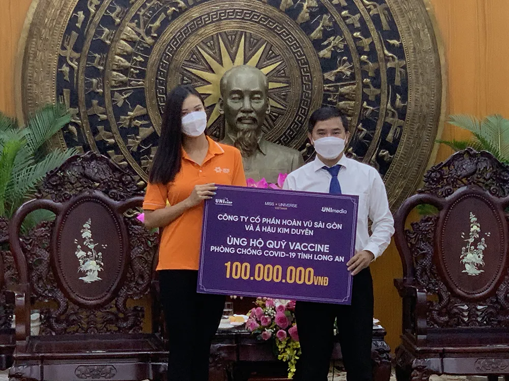 Hoa hậu Tiểu Vy, Kiều Loan, Phương Anh, Ngọc Thảo nấu 15.000 suất ăn cho bà con nghèo  ảnh 10 Hoa hậu Tiểu Vy, Kiều Loan, Phương Anh, Ngọc Thảo nấu 15.000 suất ăn cho bà con nghèo  ảnh 10