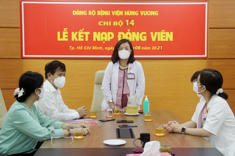42 cơ quan báo chí hỗ trợ y bác sĩ tuyến đầu chống dịch tại TPHCM ảnh 6 42 cơ quan báo chí hỗ trợ y bác sĩ tuyến đầu chống dịch tại TPHCM ảnh 6