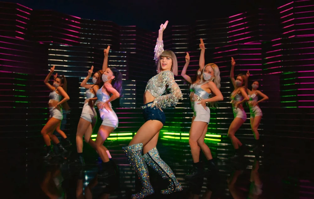Siêu hit của năm 2021 từ DJ Snake, Lisa, Megan Thee Stallion, Ozuna chính thức ra mắt ảnh 4 Siêu hit của năm 2021 từ DJ Snake, Lisa, Megan Thee Stallion, Ozuna chính thức ra mắt ảnh 4