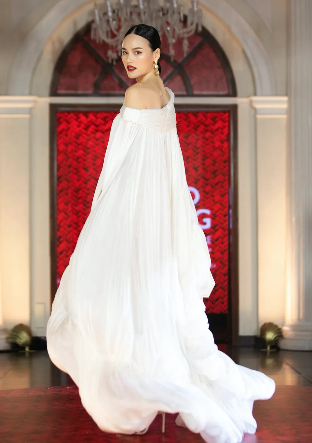 NTK Công Trí trình làng Bộ sưu tập Xuân Hè 2022 tại TPHCM ảnh 13 NTK Công Trí trình làng Bộ sưu tập Xuân Hè 2022 tại TPHCM ảnh 13