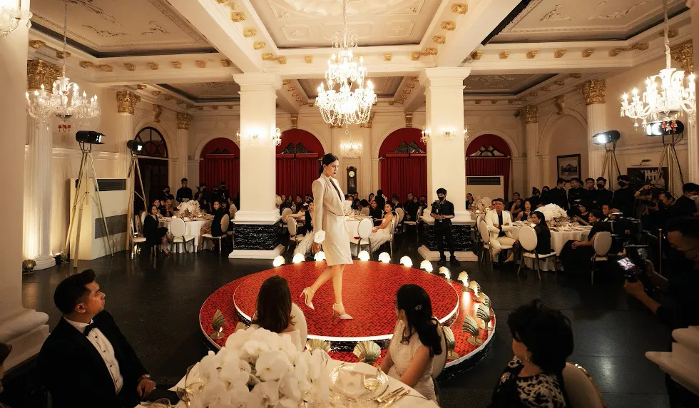 NTK Công Trí trình làng Bộ sưu tập Xuân Hè 2022 tại TPHCM ảnh 8 NTK Công Trí trình làng Bộ sưu tập Xuân Hè 2022 tại TPHCM ảnh 8