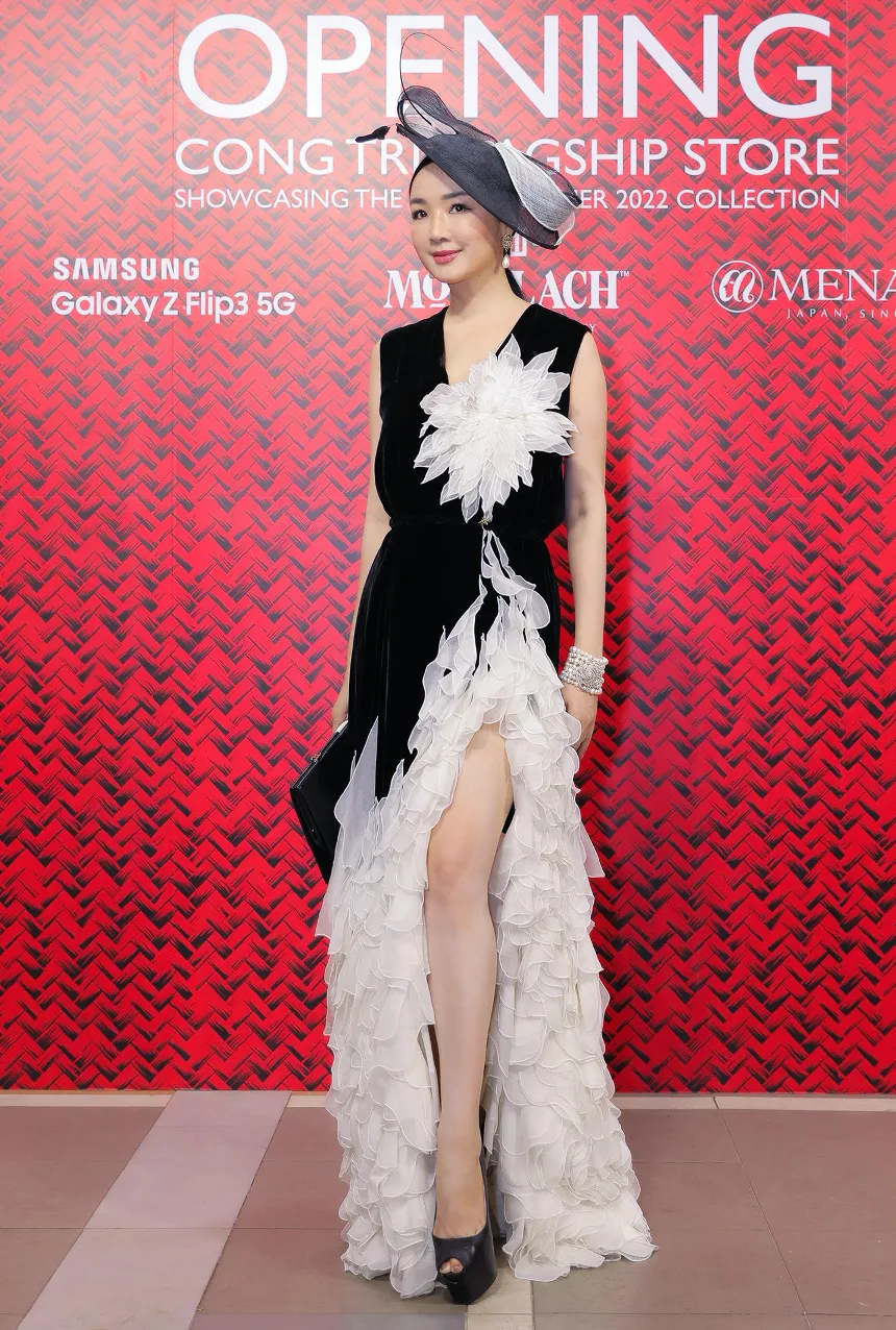 NTK Công Trí trình làng Bộ sưu tập Xuân Hè 2022 tại TPHCM ảnh 24 NTK Công Trí trình làng Bộ sưu tập Xuân Hè 2022 tại TPHCM ảnh 24