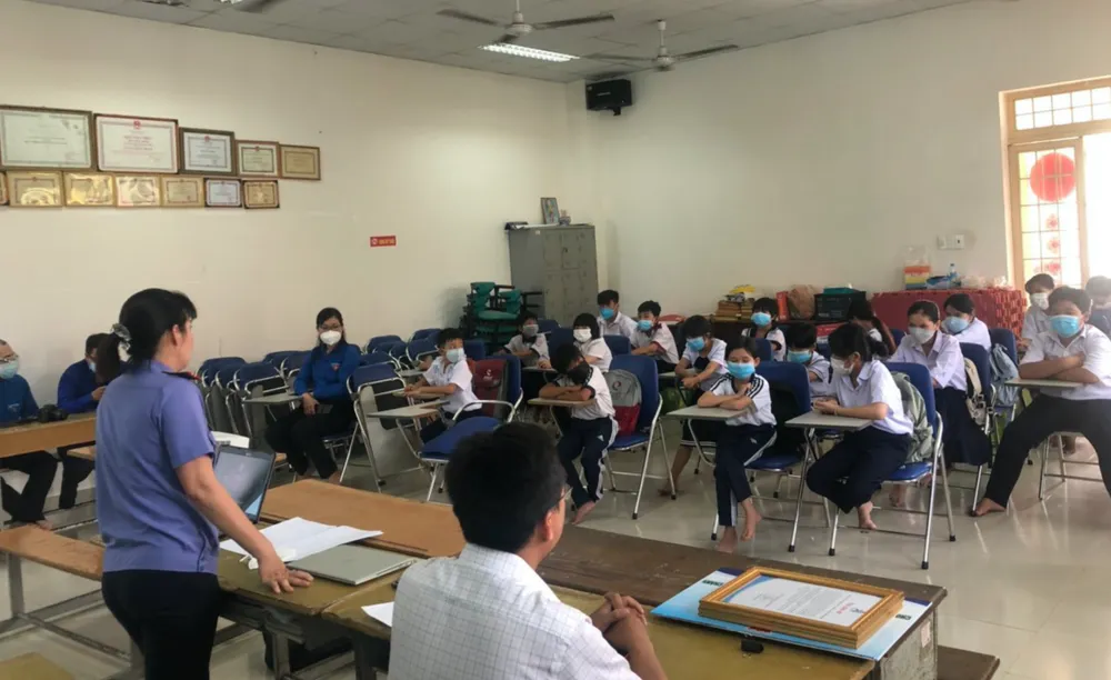 “Lớp học yêu thương” đến ​với 289 thiếu nhi có hoàn cảnh khó khăn ảnh 7